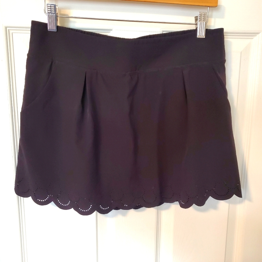 Black Skort